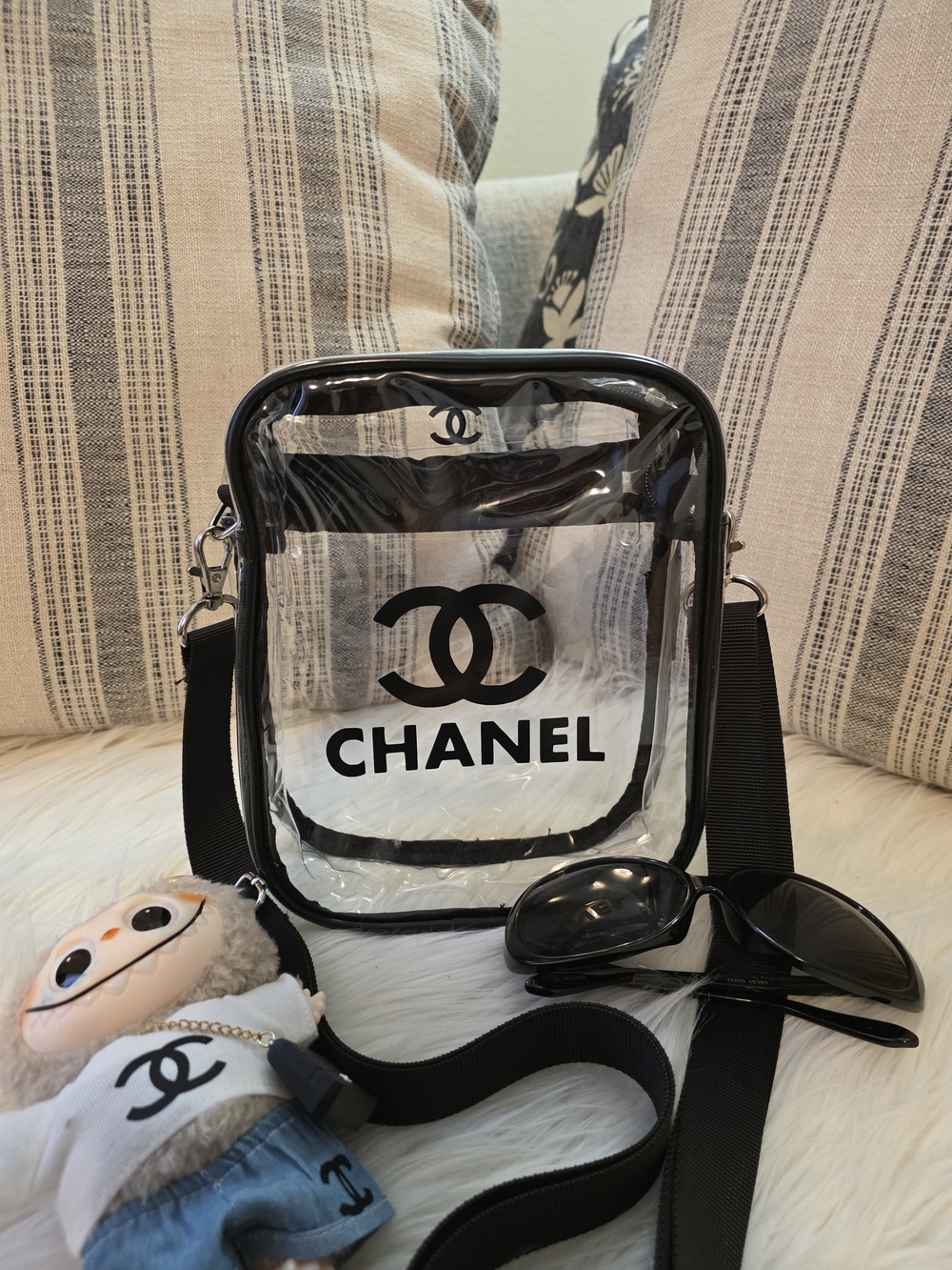 Clear PVC Crossbody Bag Stadium Bag Transparent Bag with Black Trim - Picture 2 of 10